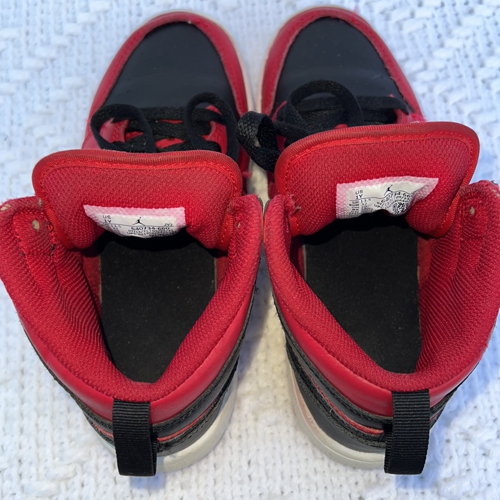 Air Jordan 1 Mid Reverse Bred Nike size 1Y - Picture 9 of 14